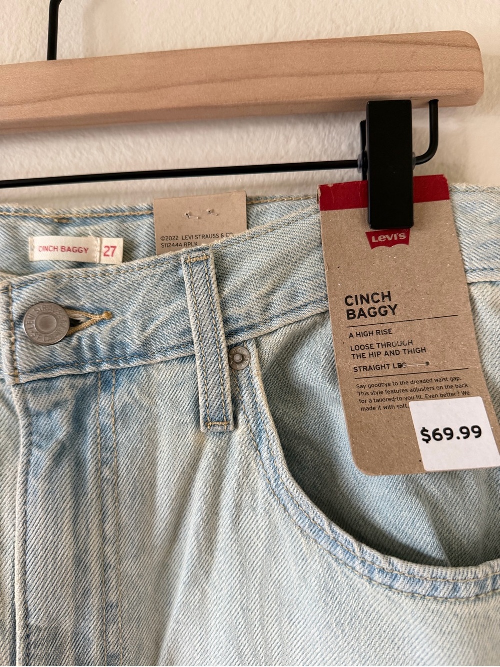 NWT Levi’s Cinch Baggy Jeans - Picture 4 of 9